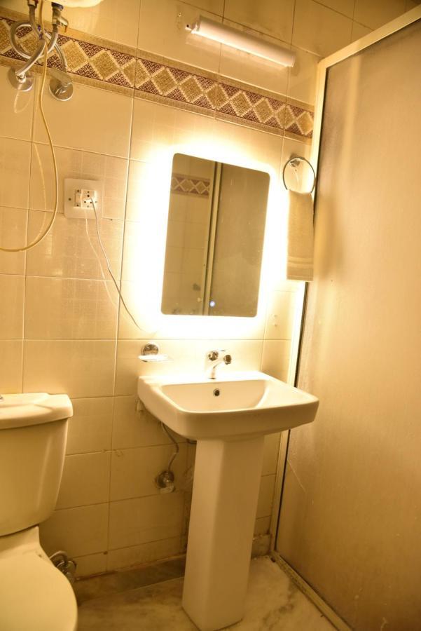 Jay Ally - Boutique Hotel New Delhi Eksteriør bilde